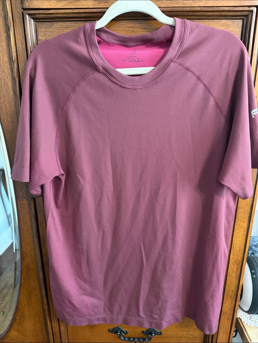 Fabletics Men's Performance Tee in Dusty Rose